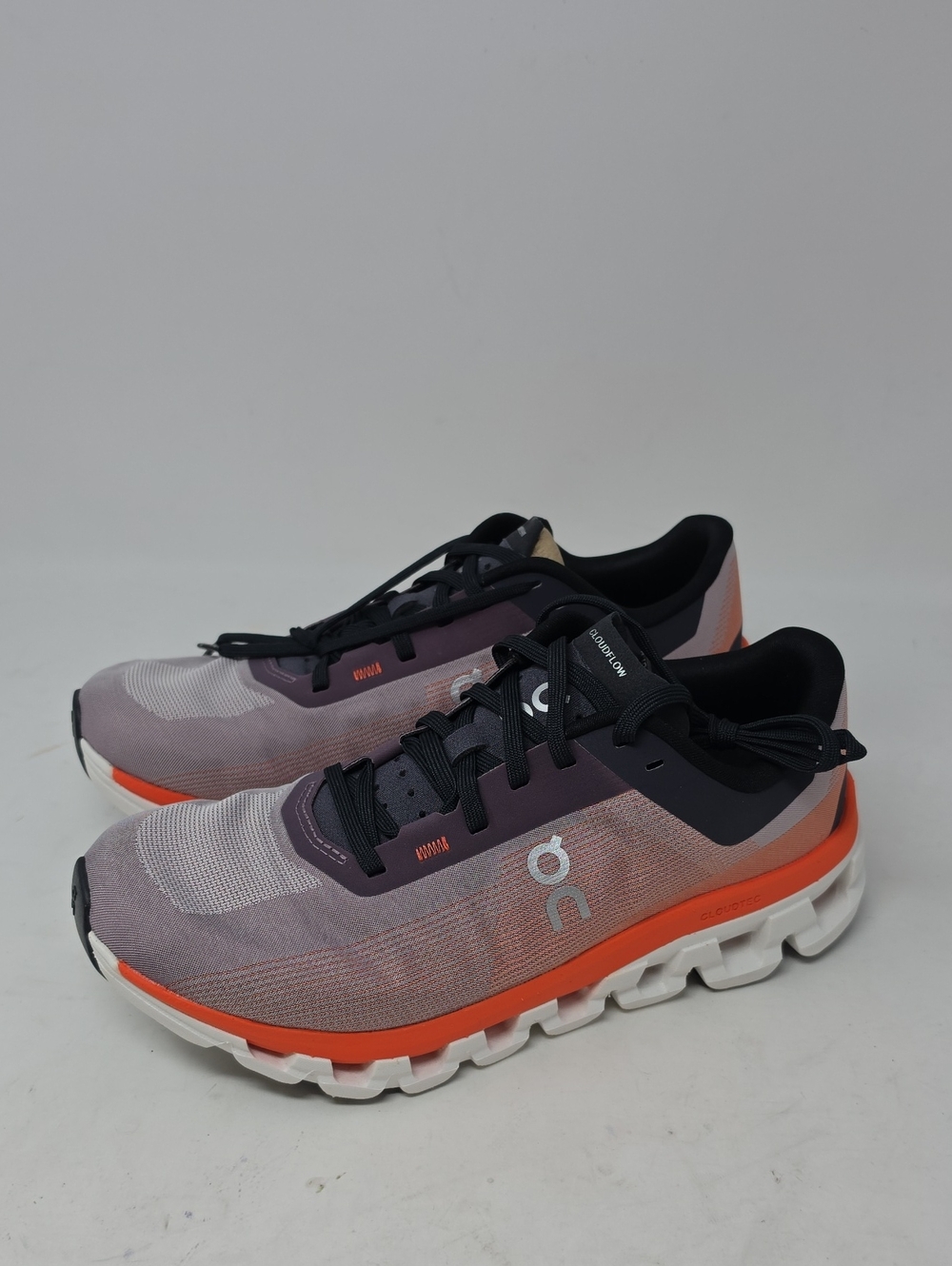 On Cloud Cloudflow 4 Athletic Running Shoes in Pink and Orange Women's 7.5